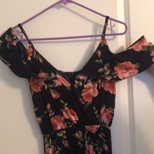 Floral 🌸💐jumpsuit good condition size S